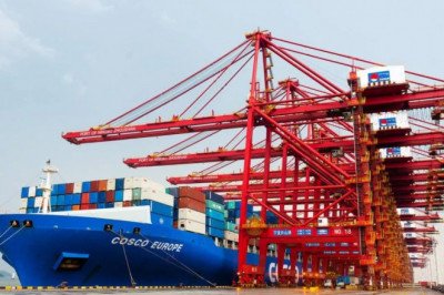 Kebijakan Ekonomi dan Perdagangan Internasional