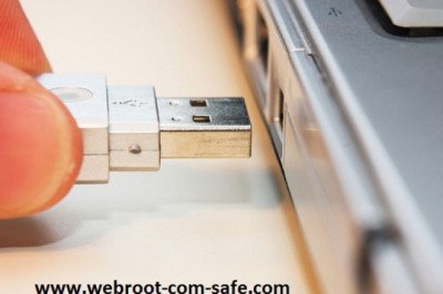 How to get Webroot to scan a flash drive?