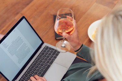 Loungewear Market Industry Overview’s shows the potential to achieve USD 9.23 Billion at a CAGR of 9.5% by 2030.