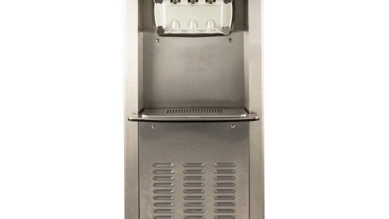 Hire a Soft-Serve Ice Cream Machine for Your Next Event