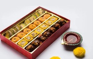 Why Custom Mithai Boxes Are Important For Weddings And Festivals