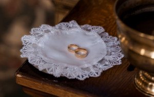 Eternity Wedding Bands: How Can You Match Them With Your Engagement Ring?