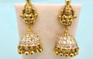 How to Style Silver Jhumka Earrings for Women With Indian Outfits