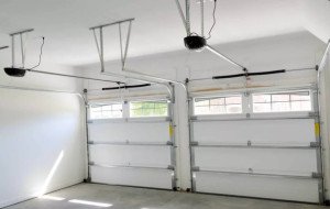 Emergency Garage Door Repairs: When You Need Fast Professional Help